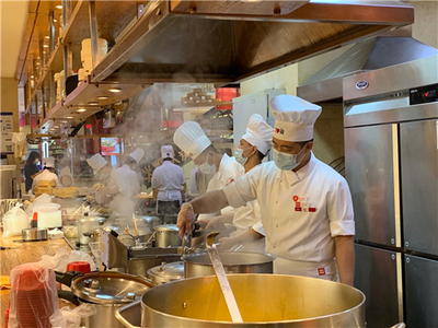 西貝“隱形座椅”走紅 彰顯餐飲企業(yè)防疫創(chuàng)新與管理擔(dān)當(dāng)